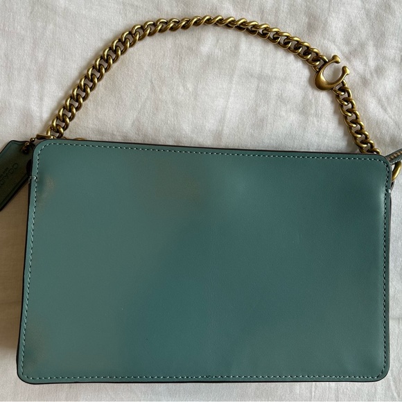 Small Leather Coach handbag shoulder bag - Picture 2 of 11